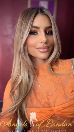 Ezora (23) London Escort