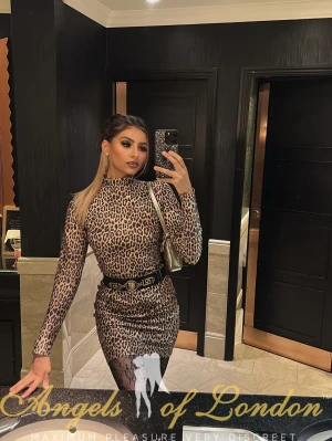 Ezora (23) London Escort