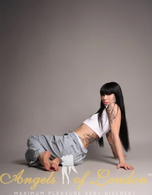 Olysee (19) London Escort