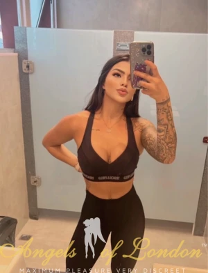 Bravo (22) London Escort
