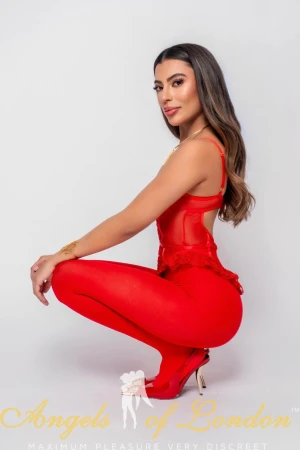 Mannu (24) London Escort
