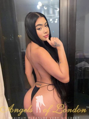 Josefa (21) London Escort