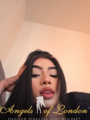 Josefa (21) London Escort