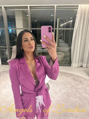Cortana (24) London Escort