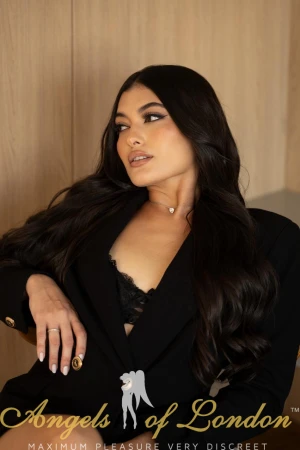 Emesta (23) London Escort