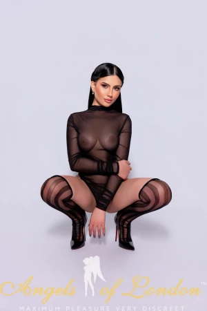 Pera (23) London Escort