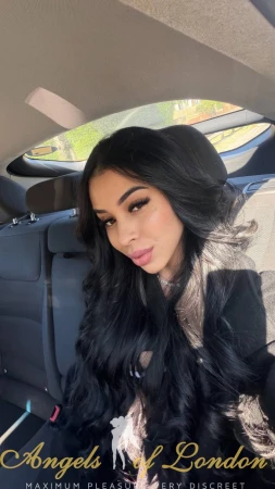 Omni (21) London Escort