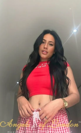 Insta (25) London Escort