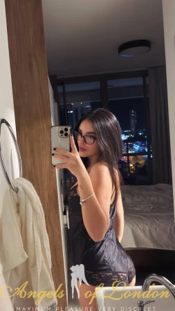 Dravynea (20) London Escort