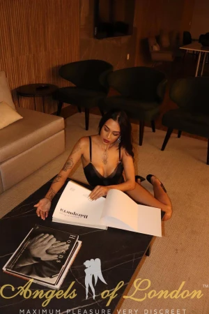 Cortana (24) London Escort