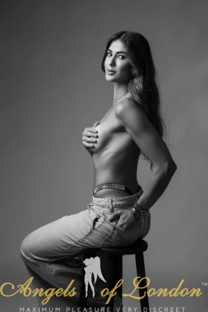 Martiza (27) London Escort