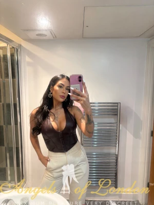 Cortana (24) London Escort