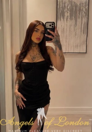 Melda (22) London Escort