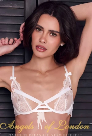 Lipsena (23) London Escort