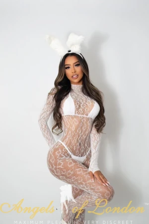 Minta (22) London Escort