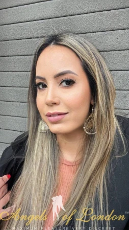 Vigdis (30) London Escort