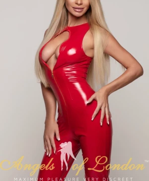 Freya (28) London Escort