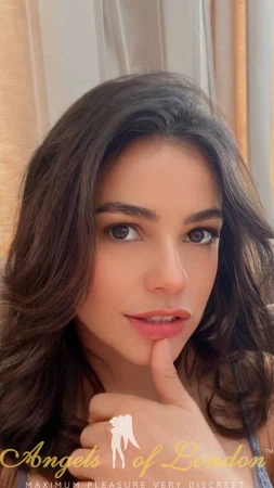 Lovy (23) London Escort