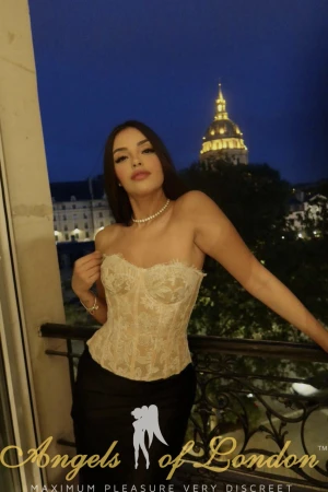 Dravynea (20) London Escort