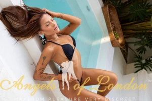 Emily (20) London Escort
