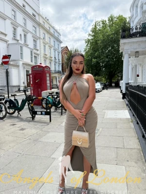 Cardi (19) London Escort