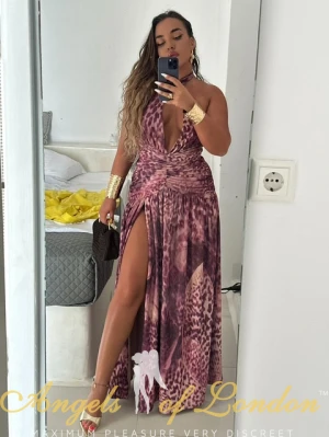 Cardi (19) London Escort