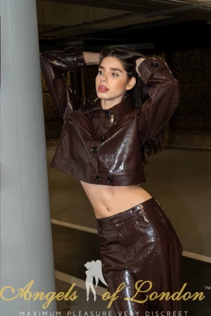 Bounty (18) London Escort
