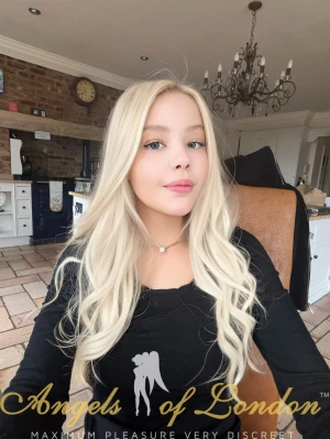 Cutie (21) London Escort