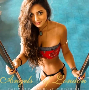 Olimpia (22) London Escort