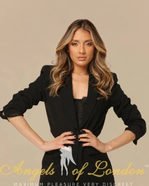 Susanna (27) London Escort
