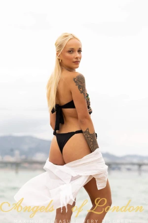 Bumble (21) London Escort