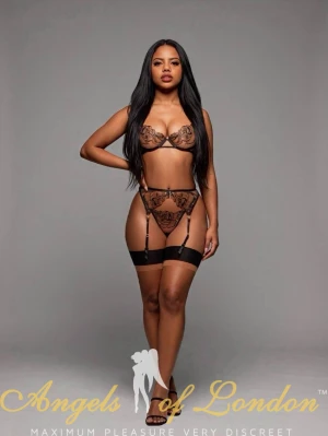 Zargoza (18) London Escort
