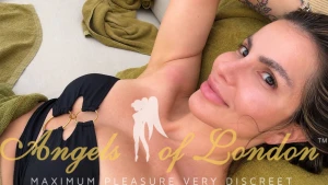 Neptuna (30+) London Escort