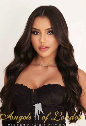 Roslyn London Escort