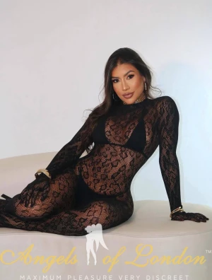 Herbal (22) London Escort