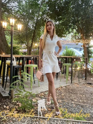 Essie (29) London Escort