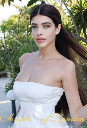 Cuddles London Escort