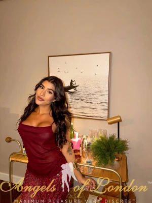 Herbal (22) London Escort