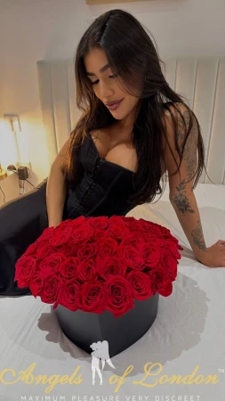 Herbal (22) London Escort