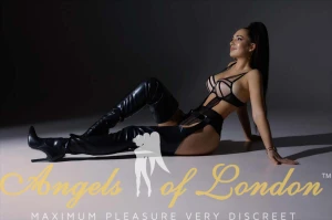 Nikilina (25) London Escort