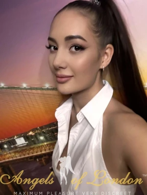 Nikilina (25) London Escort