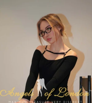 Radomira (24) London Escort