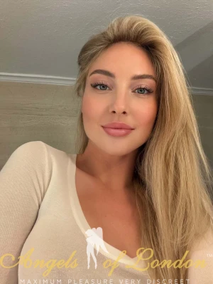 Radomira (24) London Escort