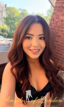Senim (23) London Escort