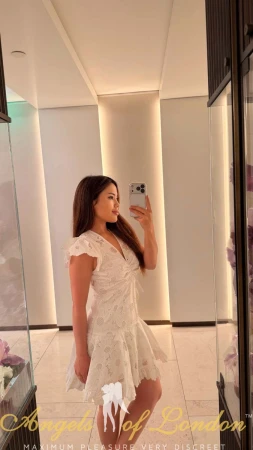 Senim (23) London Escort