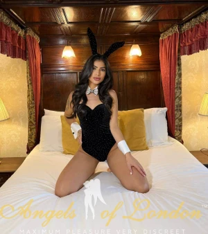 Gummi (22) London Escort