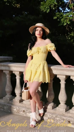 Emilia (22) London Escort