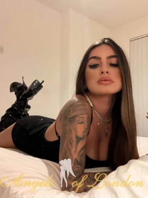 Jazlyn (24) London Escort