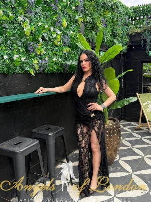 Sharma (30+) London Escort