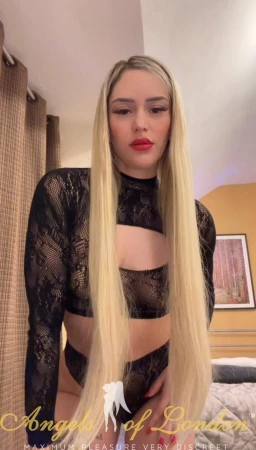 Saga (25) London Escort